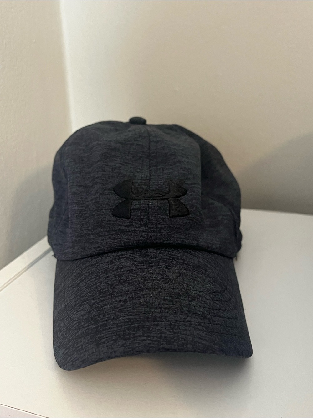 Under Armour Women's Heather Black Logo Baseball Hat